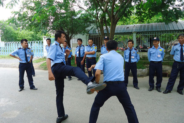 Có cần thiết đi học nghiệp vụ bảo vệ không